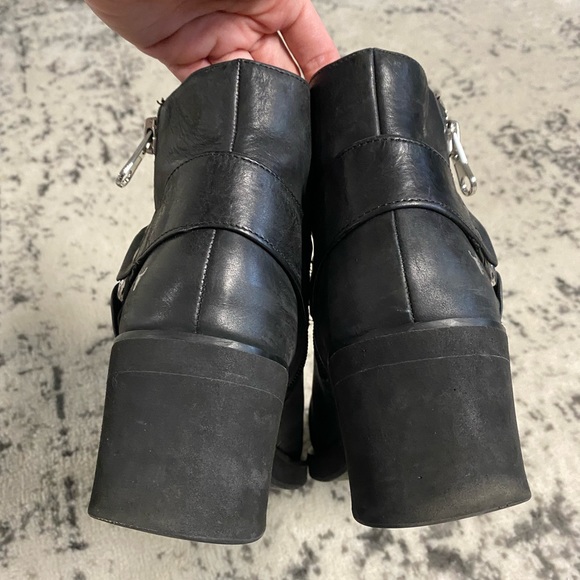 Black Windsor Smith Leather booties - Picture 9 of 16